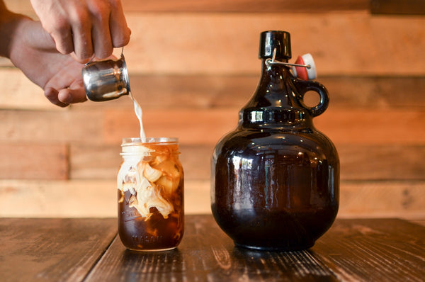 Flip Tops Vs Screw Tops: Which is Best for Your Growler?